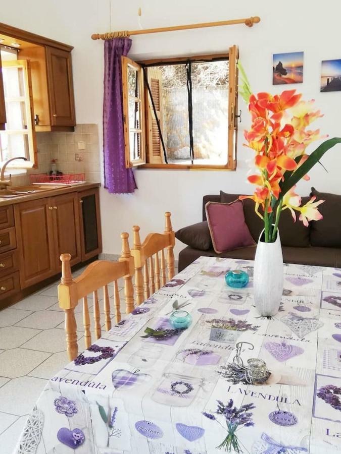 Theasea House With Garden Apartment Riglia Luaran gambar